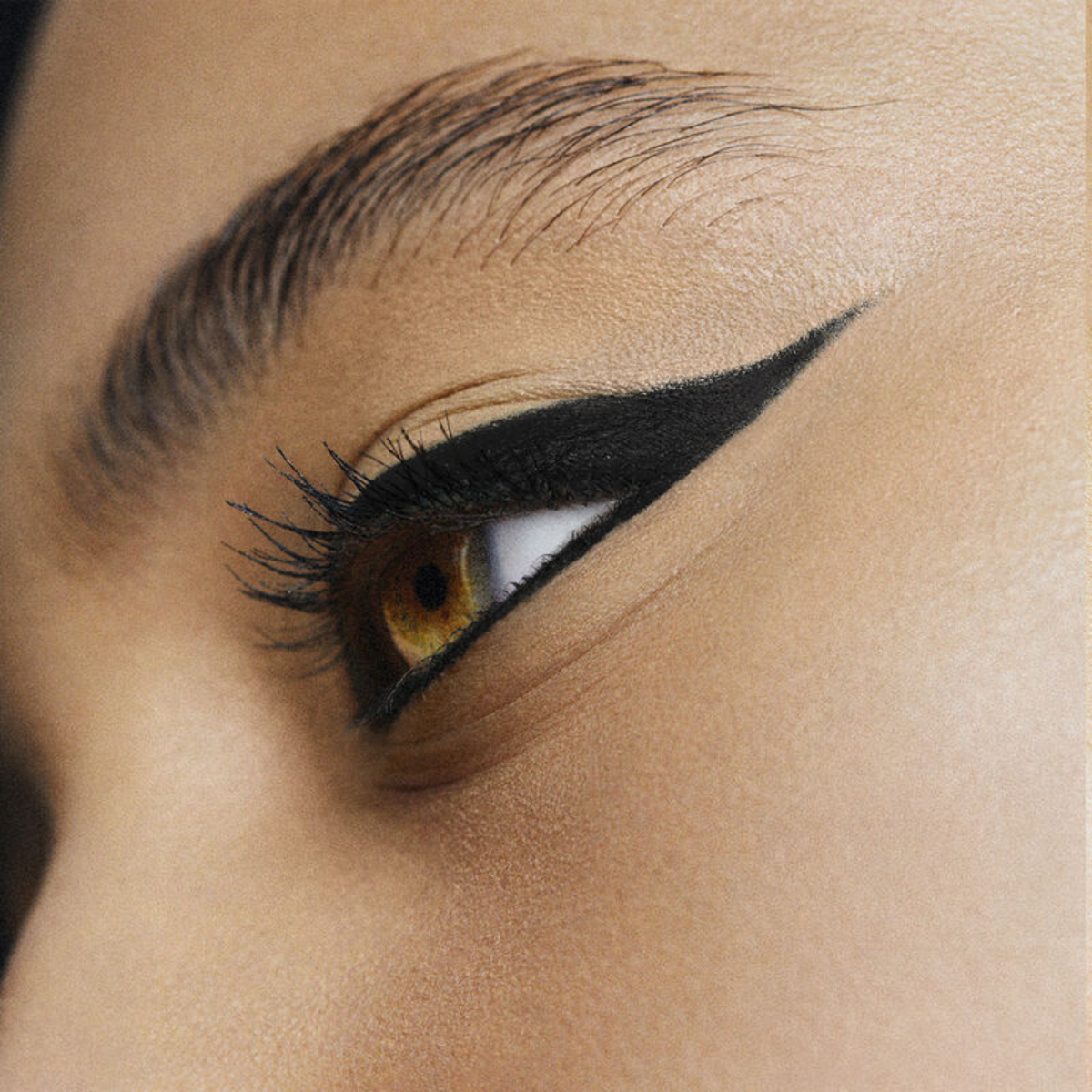 AQUA RESIST COLOR PENCIL Waterproof Eyeliner Pencil, 24H* wear