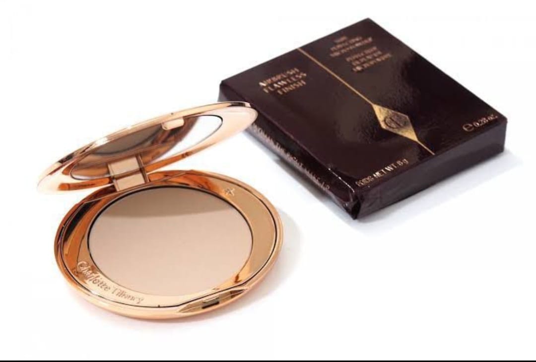 CHARLOTTE TILBURY AIRBRUSH FLAWLESS FINISH COMPACT POWDER SHAD FAIR