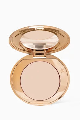 Full size size Charlotte Tilbury Magic Vanish Colour Corrector shade fair pale contains 2.5 grams
